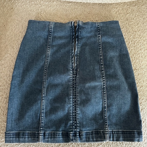 Free People Denim Mini Skirt Size 2 - Picture 2 of 6